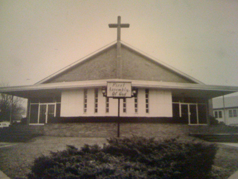 Second building at Spring and Ross